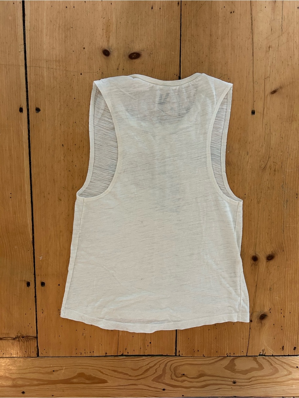 Vuori Women's White Palm Graphic Tank - Picture 4 of 4